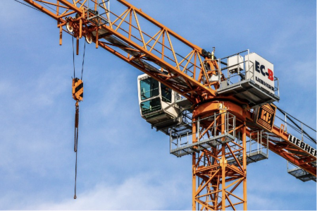 What is a tower crane?