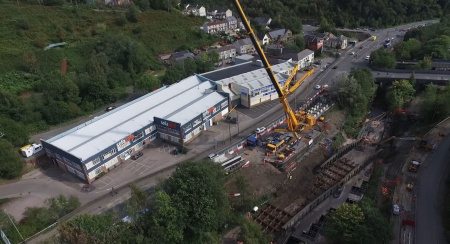 Ainscough Crane Hire uses telescopic crane to build superstructure bridge 