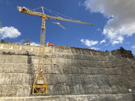 Potain cranes called on for Tanzanian hydropower station 